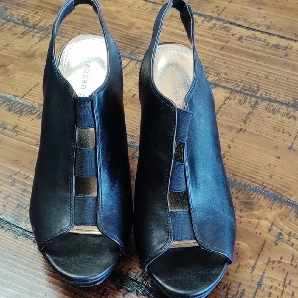 Madden Girl 9.5 black open toe high heel